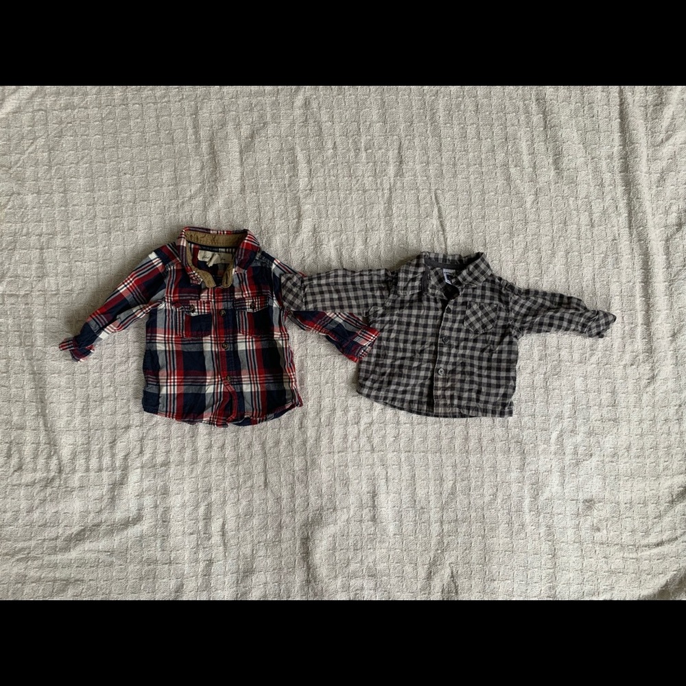 3/$20 bundle 2 Long Sleeve Button Down Shirts - size 6 months